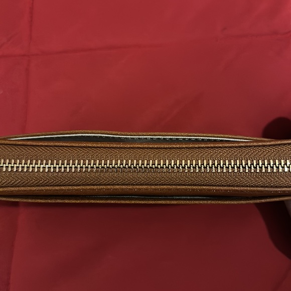 Brown Lauren Conrad Wallet NEW - Picture 5 of 8